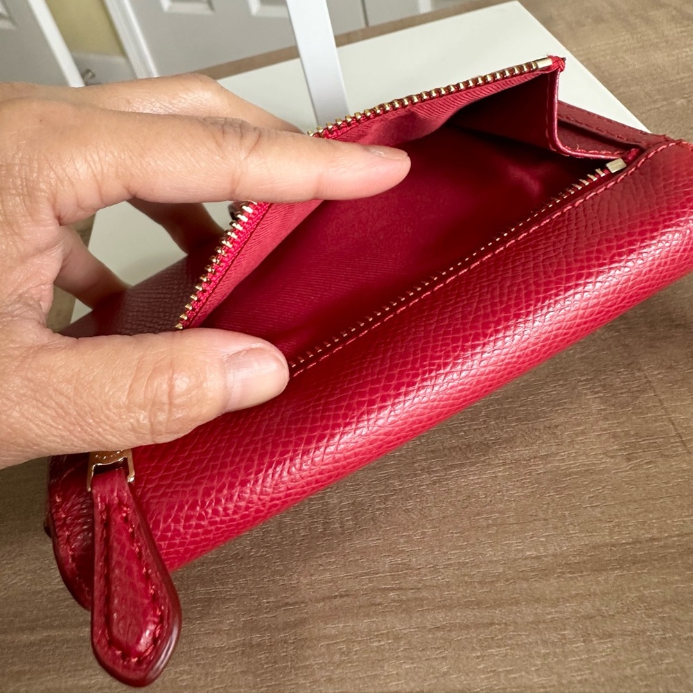 #25. Coach Red Leather Wristlet/Wallet, Excellent Condition - Picture 9 of 9